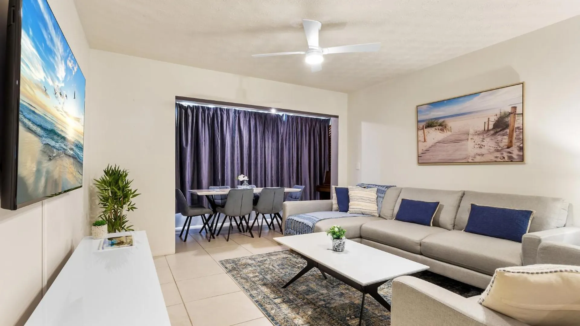 Beachfront 2-Bedroom Apartment With Secure Parking 玛志洛